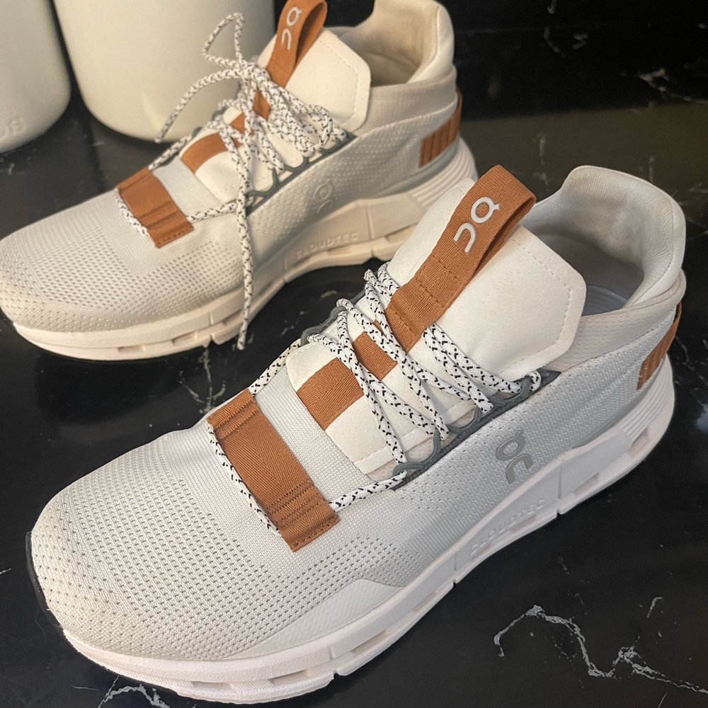 Womens ON CloudNova White Pearl - Size 9